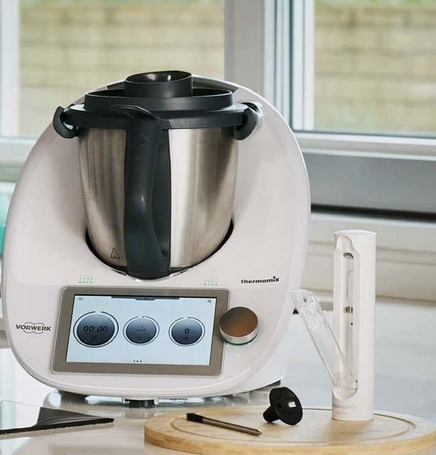 LouLouGourmet - THERMOMIX 6 : la différence avec le TM5 .